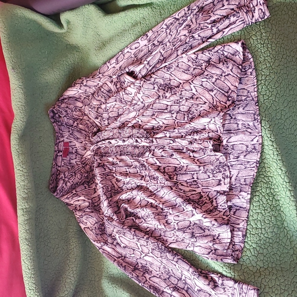 Excellent 212 collection blouse size xl